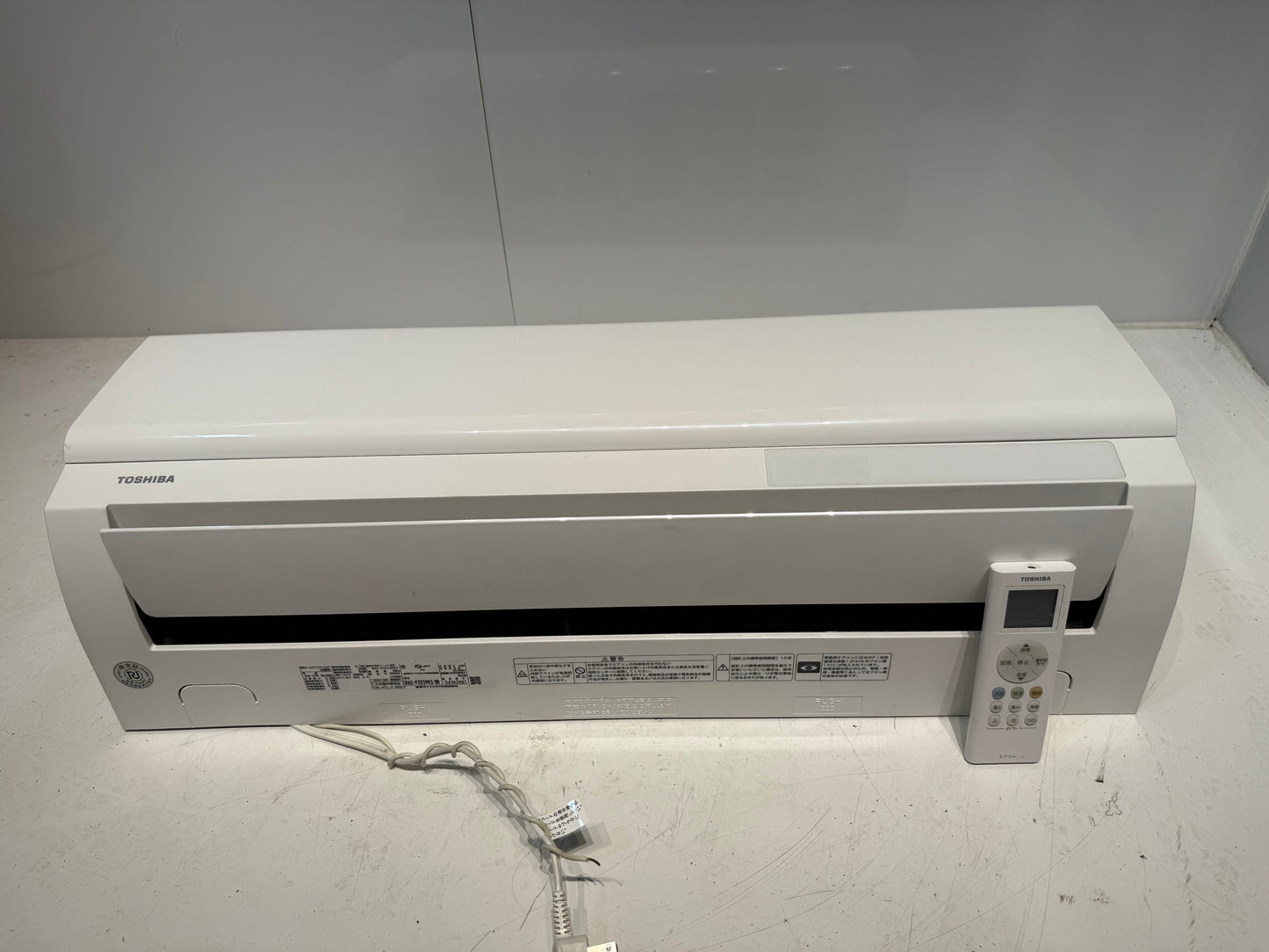 201　TOSHIBA