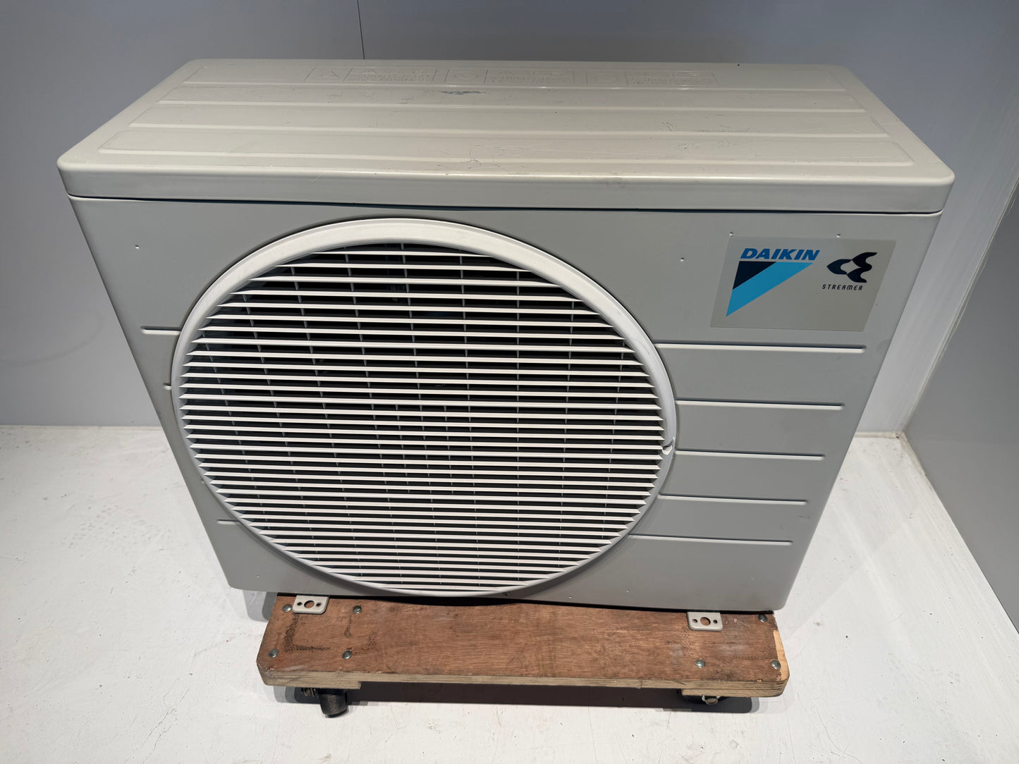 203　DAIKIN