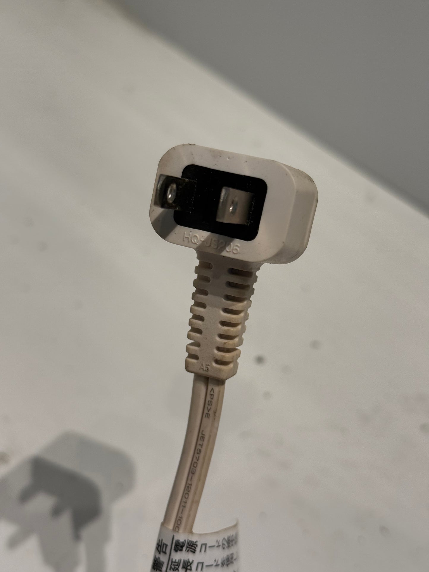208　TOSHIBA