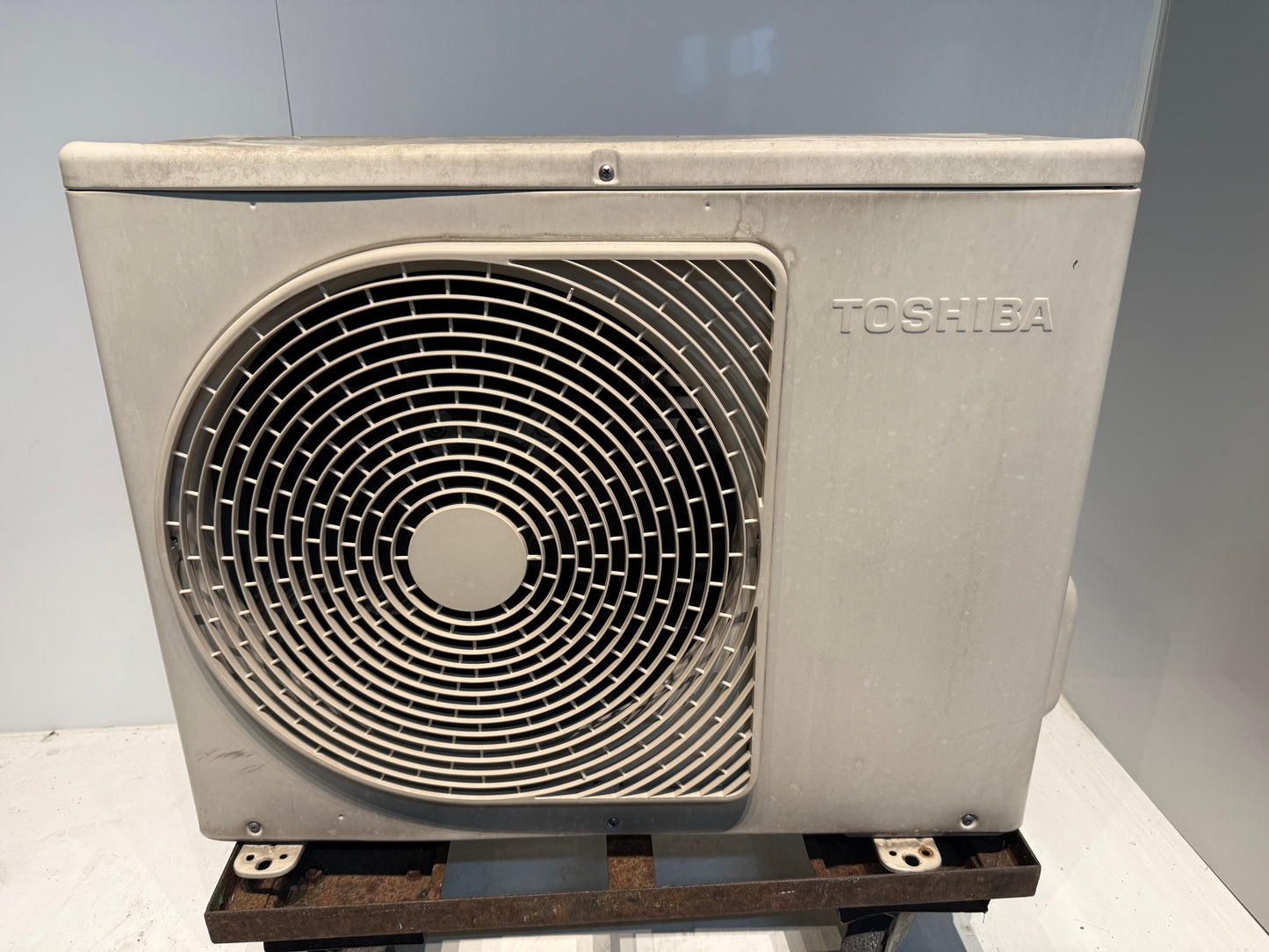 230　TOSHIBA