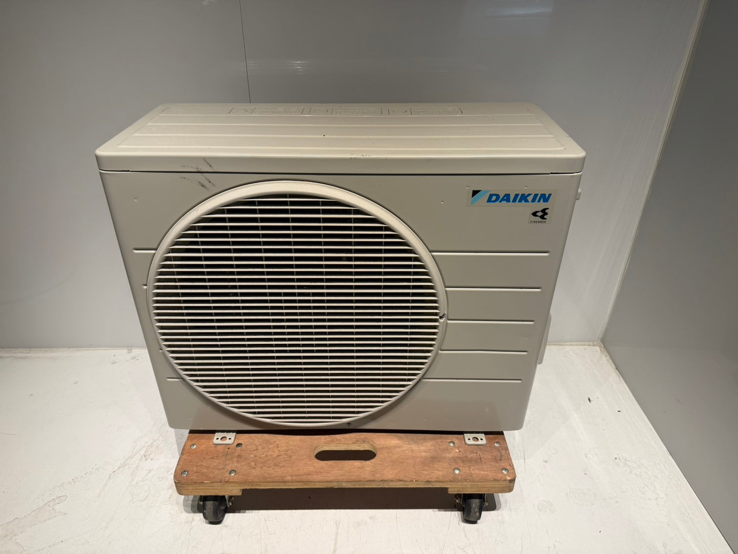 286　DAIKIN　2023年製　6～8畳用
