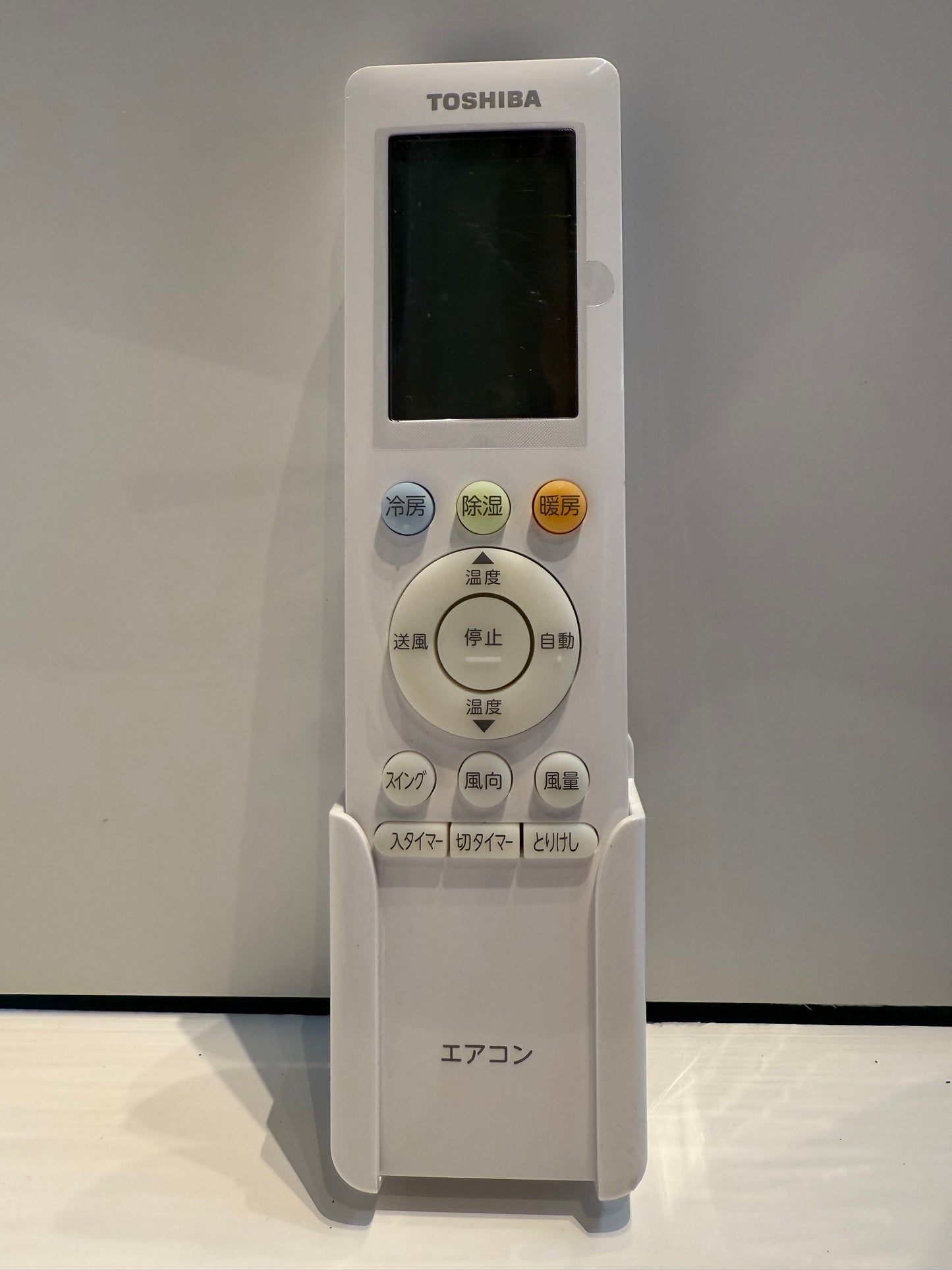 33　TOSHIBA