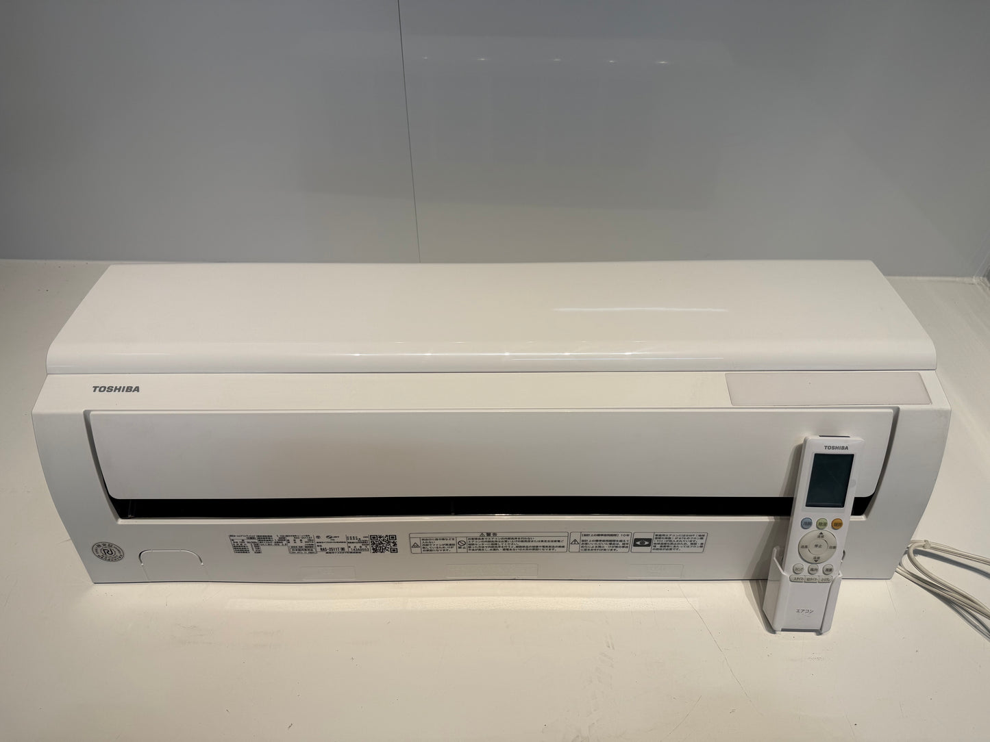 33　TOSHIBA