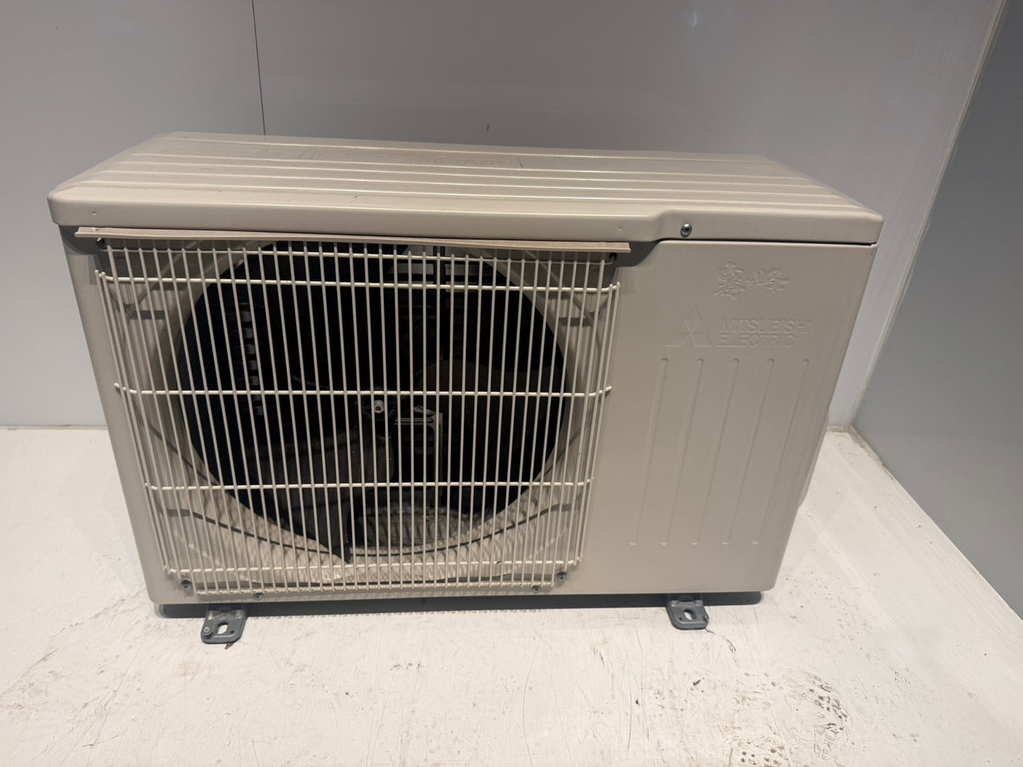 351　MITSUBISHI霧ヶ峰　2020年製　6～8畳用