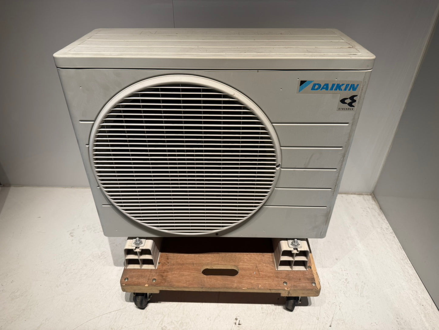 401　DAIKIＮ　2020年製　10～12畳用