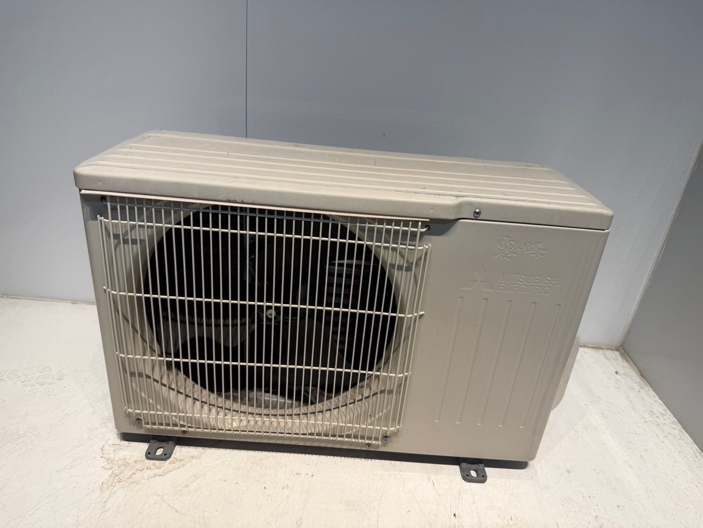 420　MITSUBISHI霧ヶ峰　2020年製　6～8畳用