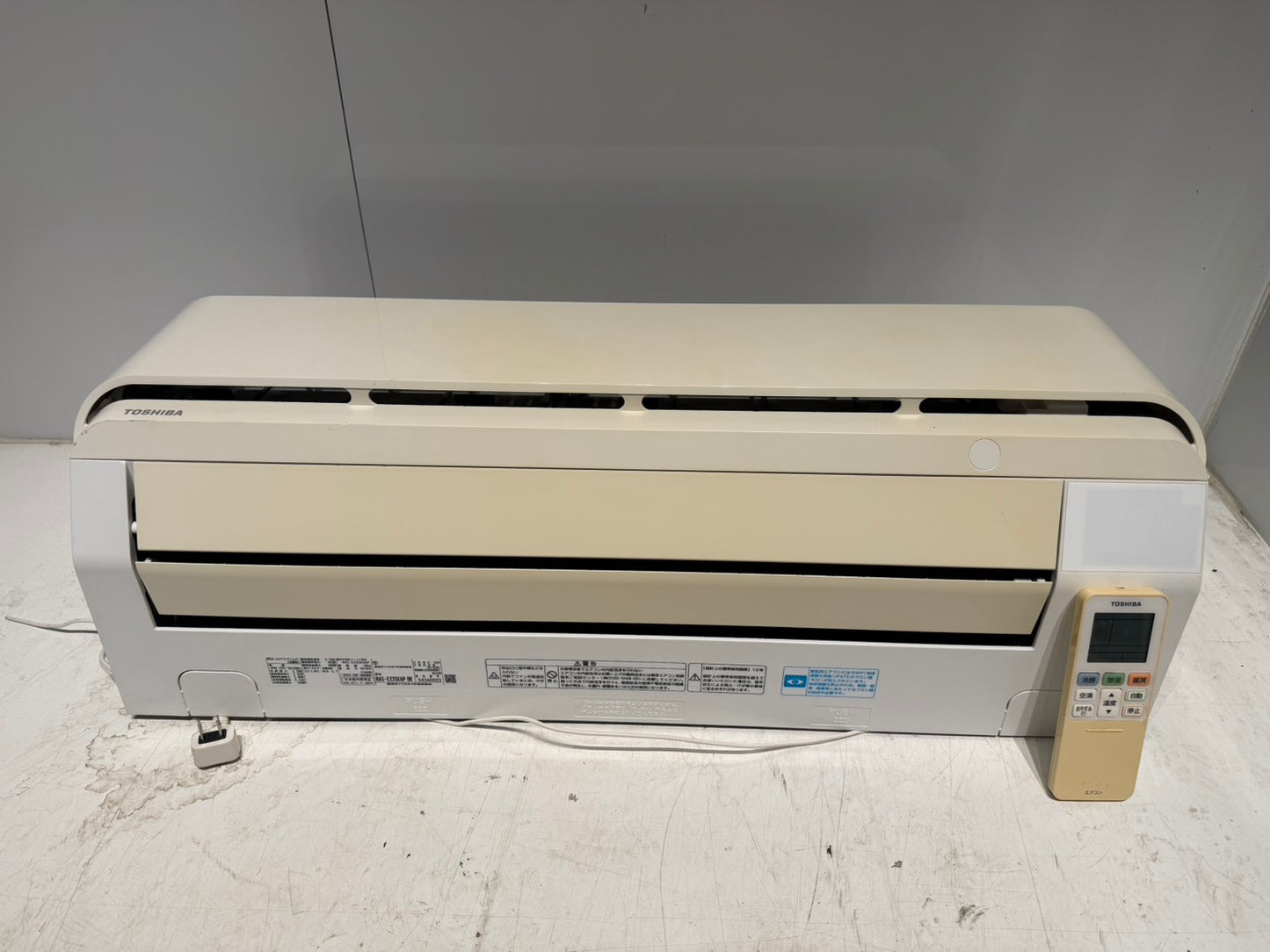 425　TOSHIBA　2019年製　6～8畳用