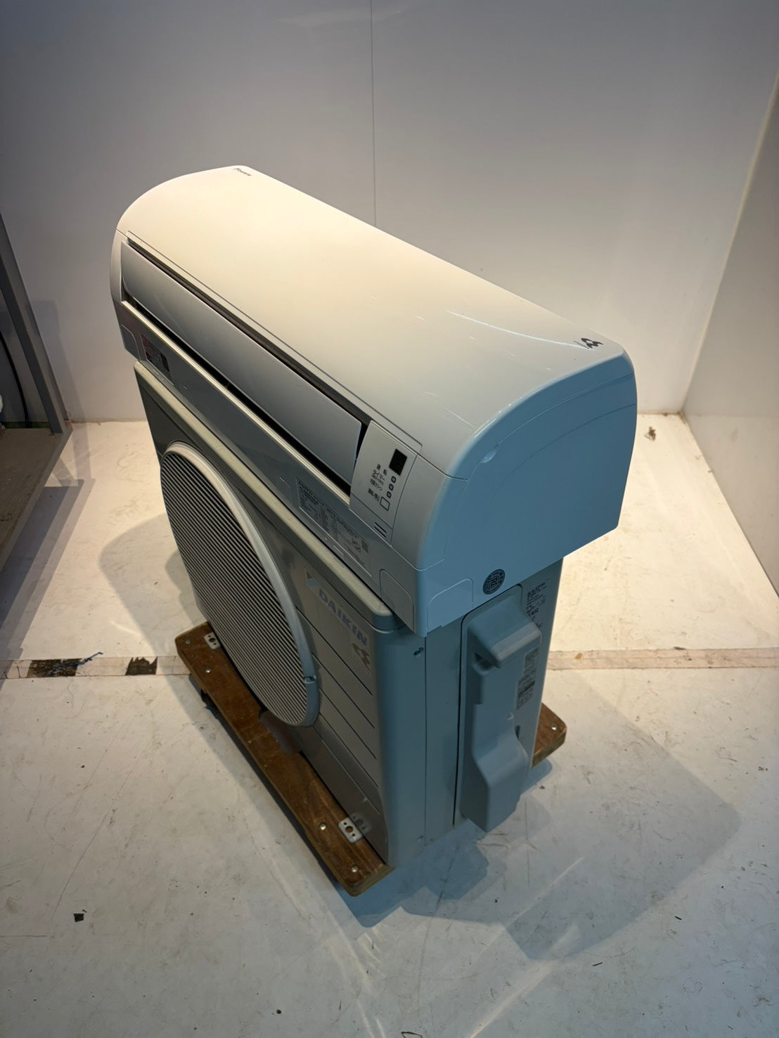 606　DAIKIN　2021年製　6～8畳用　AN22YES