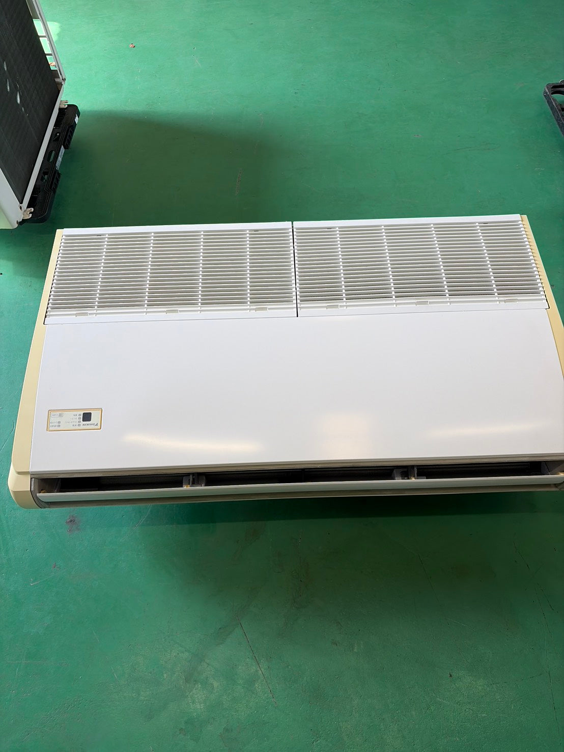 BBB　DAIKIN　2012年製　2.5馬力相当　天吊りエアコン　分解洗浄済み