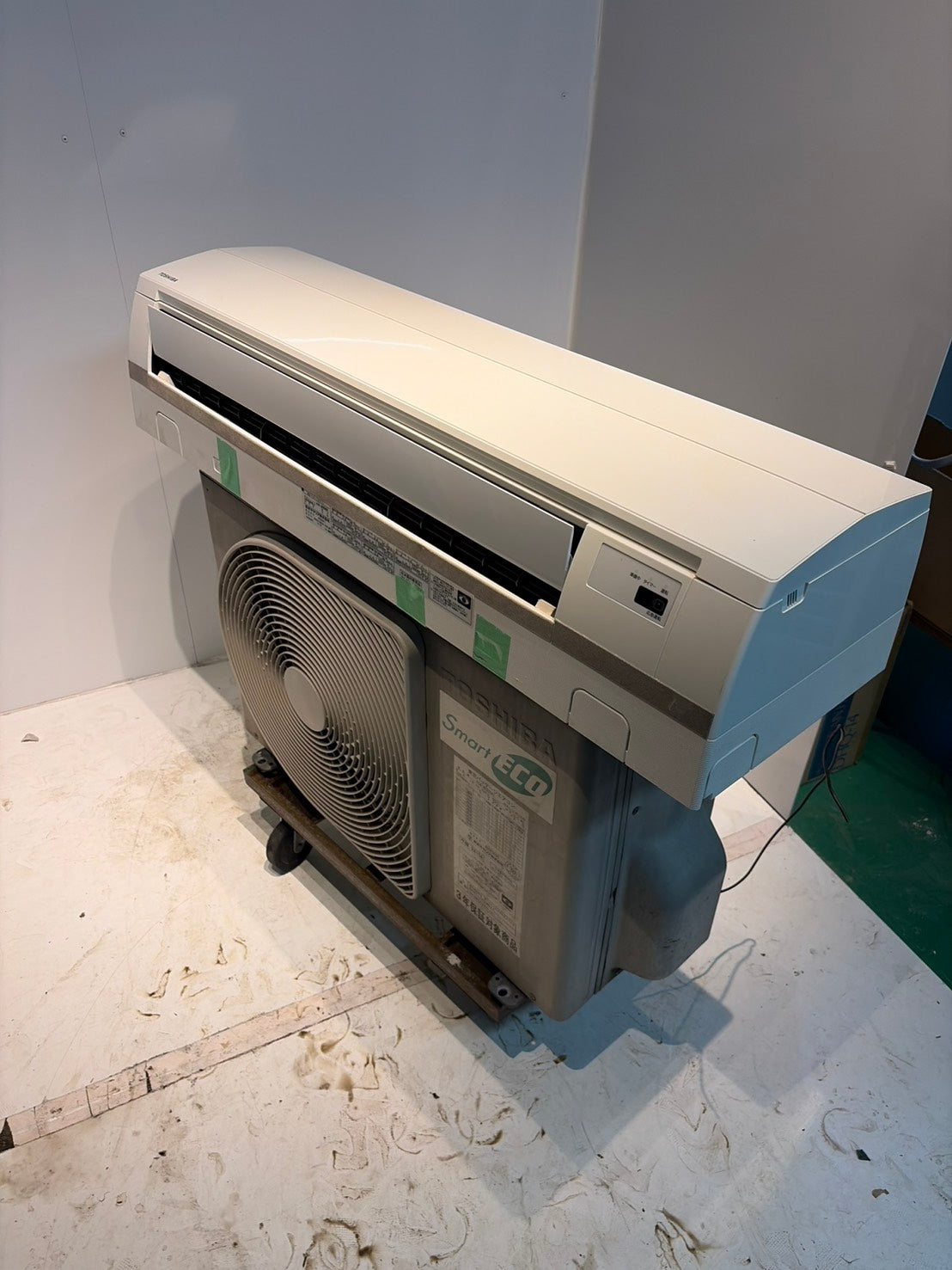 EEE　壁掛けエアコン　2012年製　3馬力相当　分解洗浄済　AIK-AD805H
