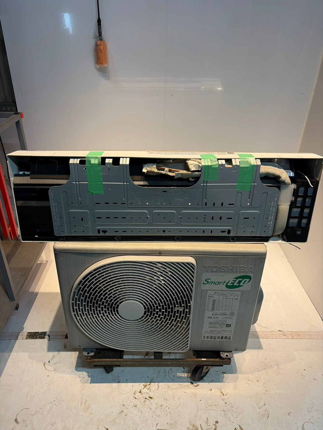 EEE　壁掛けエアコン　2012年製　3馬力相当　分解洗浄済　AIK-AD805H
