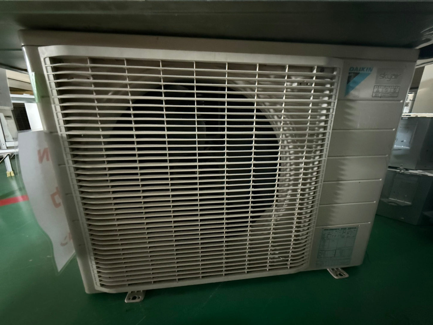 K　DAIKIN　天吊りエアコン　3馬力