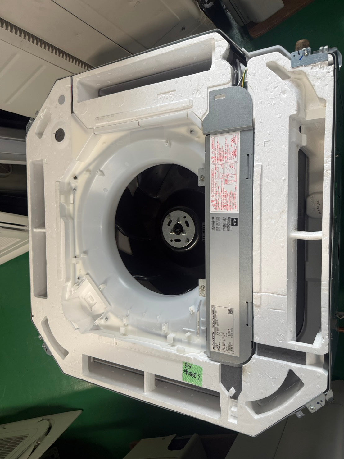 LL　DAIKIN　ビル用マルチエアコン　2023年製　8馬力相当