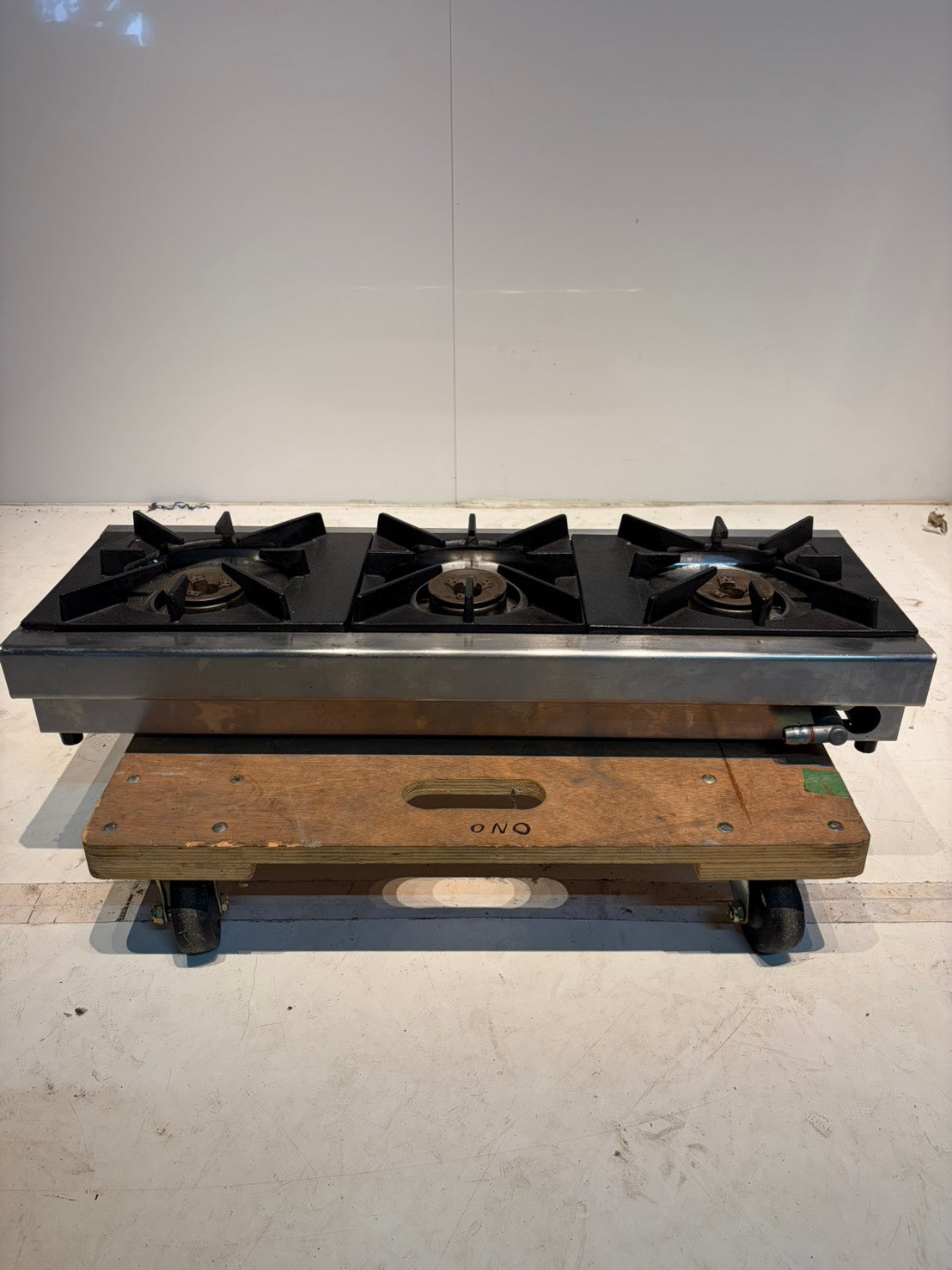 b　Rinnai　都市ガス用ガスコンロ　厨房等で大活躍！　RSB-306A
